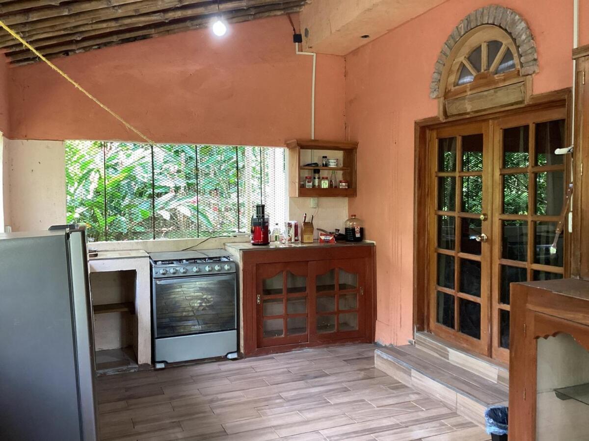 Exotic Flower Cabin2 Pool Agua Bendita Bagian luar foto